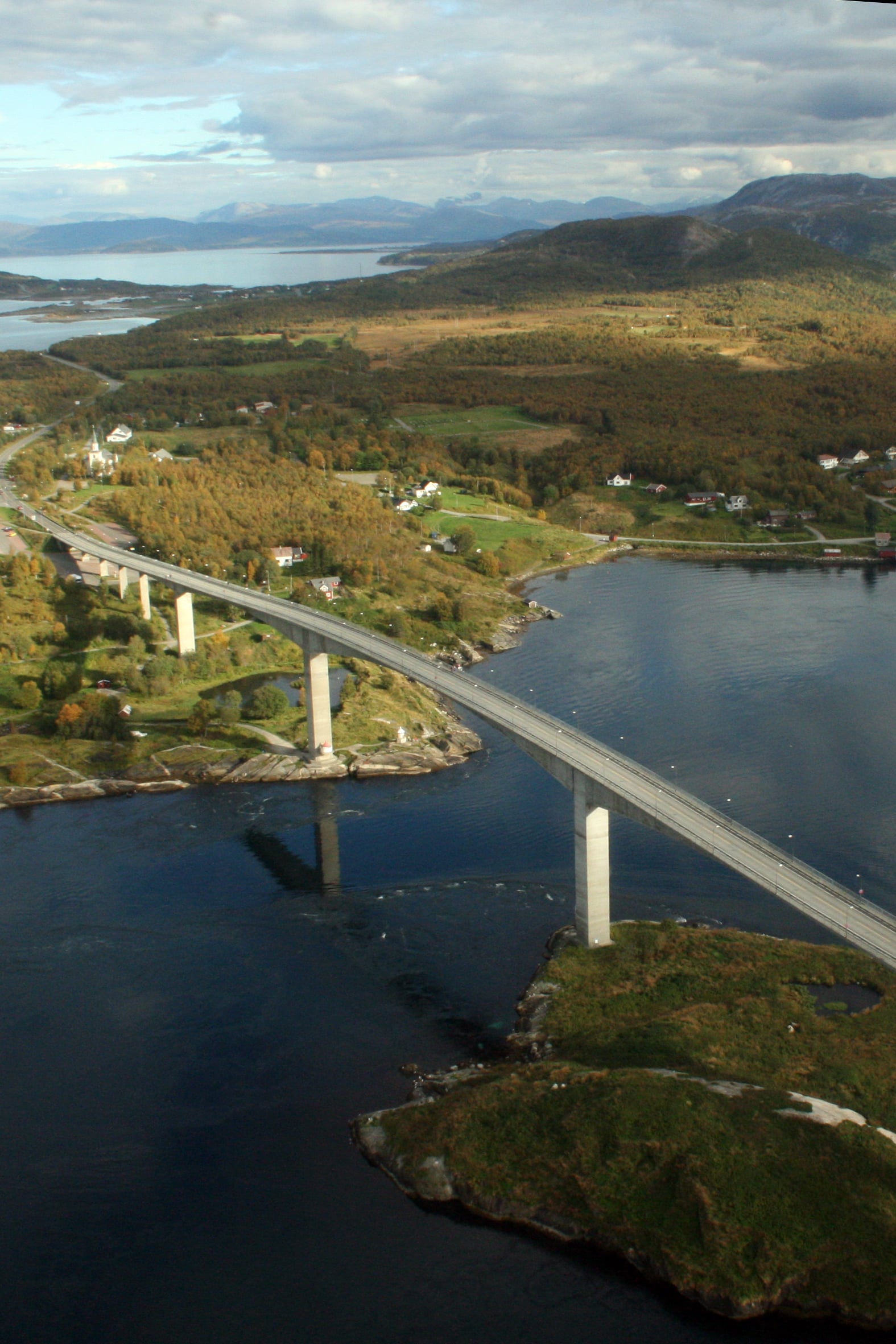 Luftfoto av omr&aring;det rundt Saltstraumen i Nordland.