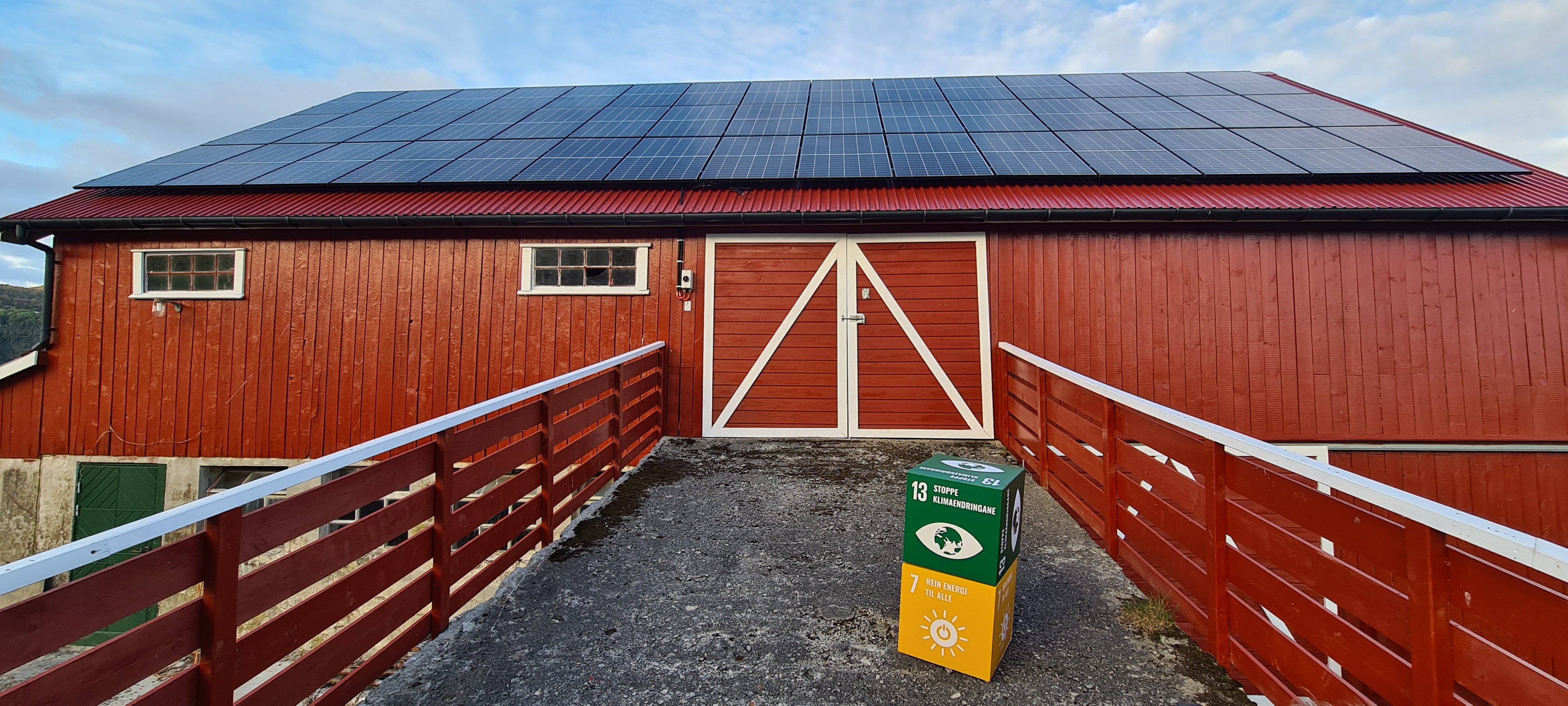 Solceller på tak.