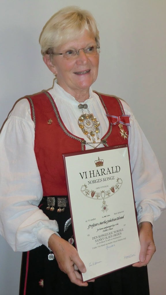 Martha Jakobsen Ulvund med St. Olavs Orden Martha J. Ulvund med St. Olavs Orden