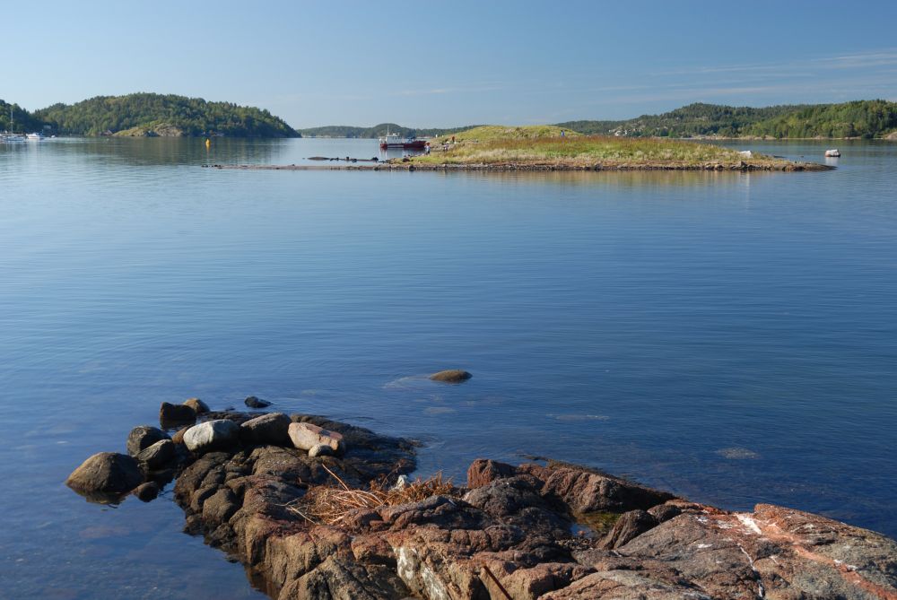 Glomsteinskjær ligger i Tønsbergfjorden nær Nøtterøy.